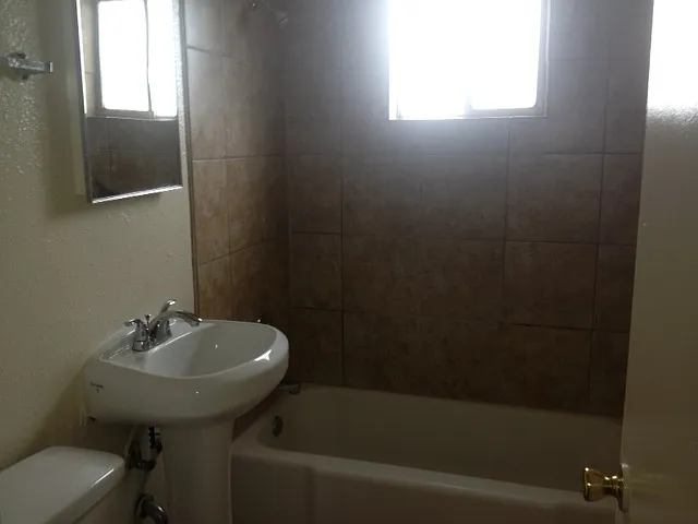 Quiet 2-Bedroom Units with Private Backyard — Photo 5