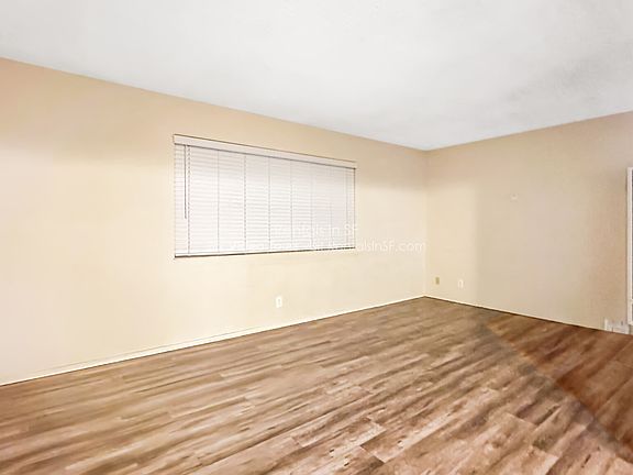 5th image of 723 Berry Ave #229