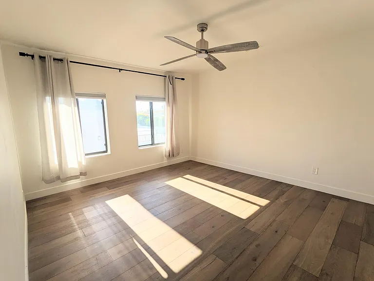 7662 E Minnezona Ave — Photo 34