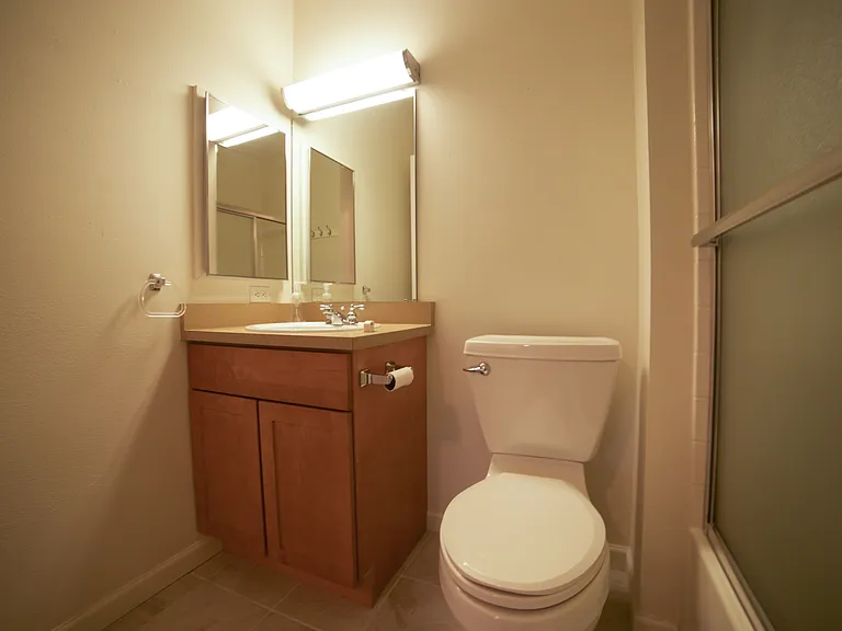 1220 E Columbia St #206 — Photo 10