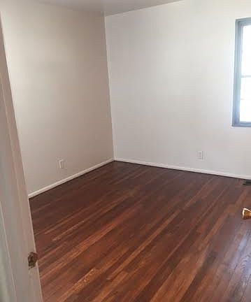 5th image of 3245 N Dequincy St