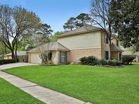 4th image of 15003 Hiddenwood Dr
