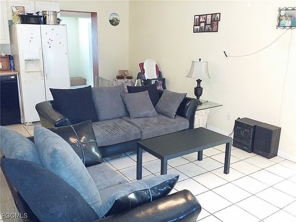 4th image of 950 Lakeview Dr