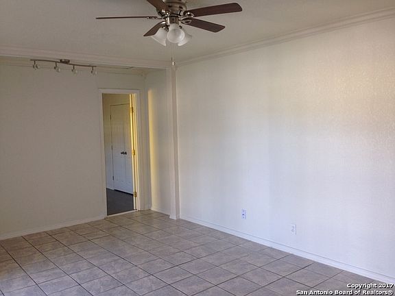 4th image of 2318 Lake Louise Dr