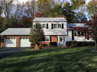 30 Eliot Rd, Manalapan, NJ 07726