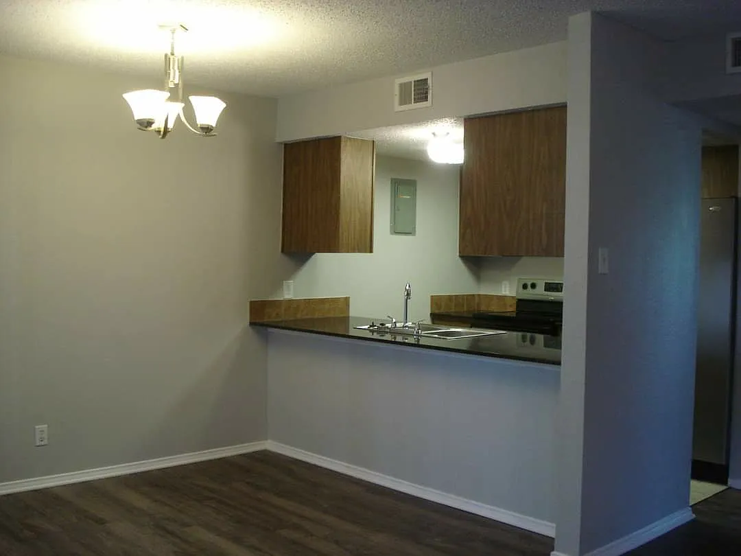 Ashley Oaks Apartments — Photo 2