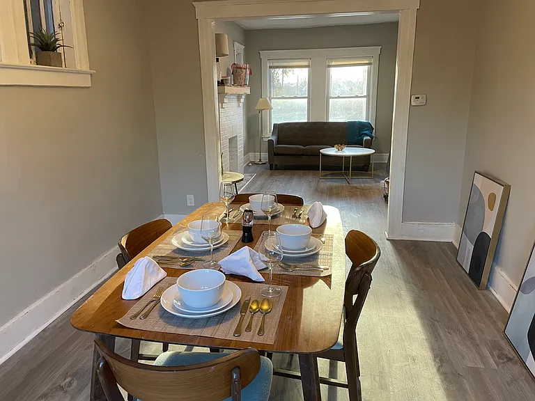 6204 Rosa Parks Blvd — Photo 5