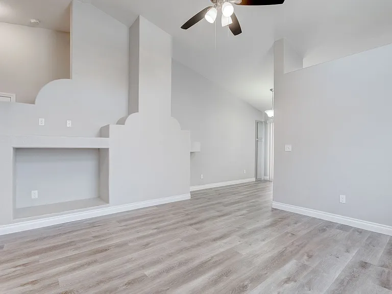 1613 Cathedral Peak Ct — Photo 4