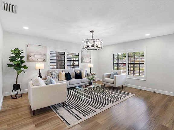5th image of 8307 Boxwood Drive