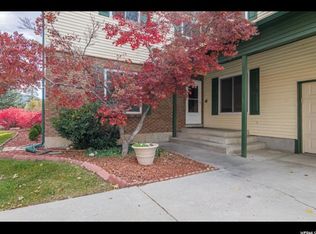 8914 S Sheffield Way, Sandy, UT 84093