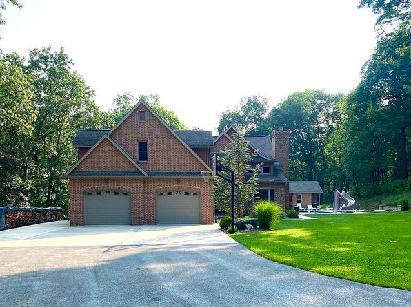464 Quartz Ln