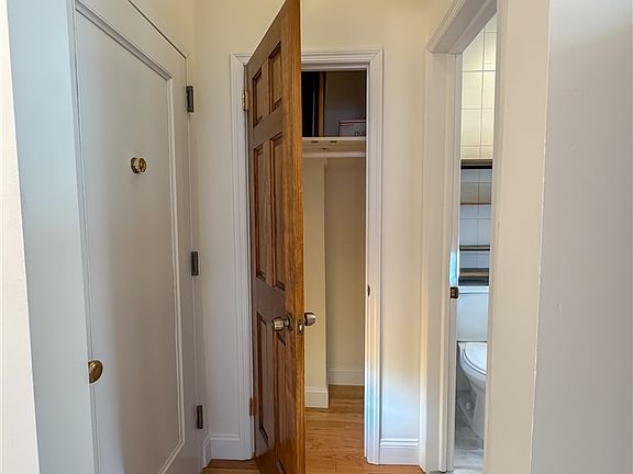 5th image of 3139 33rd St APT 3F