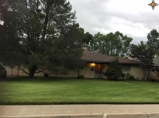 1330 E Cimarron Rd, Hobbs, NM 88240