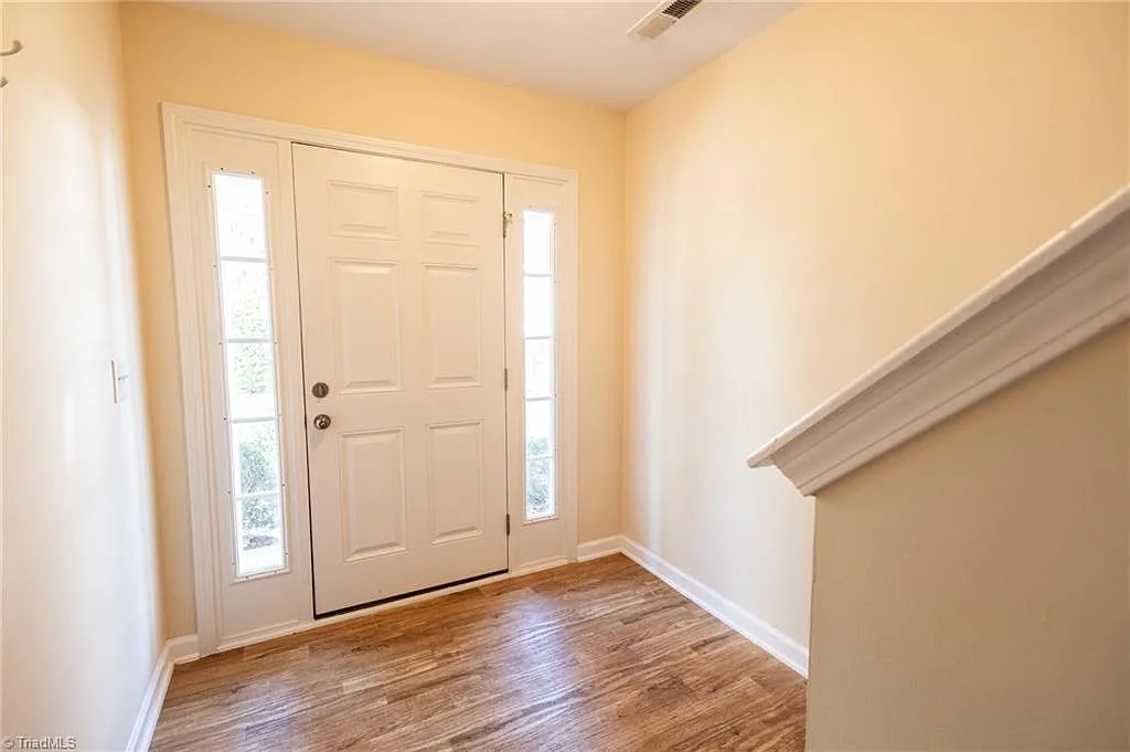 Building Photo - 36 Ackland Dr