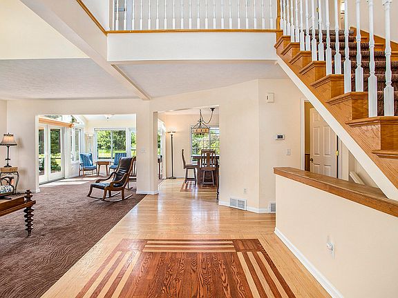 4th image of 48674 Meadow Oak Trl