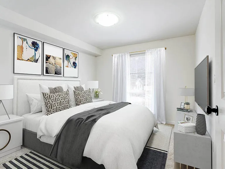Delano — Photo 38