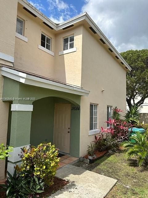 1st image of 18684 SW 100th Ave #18684