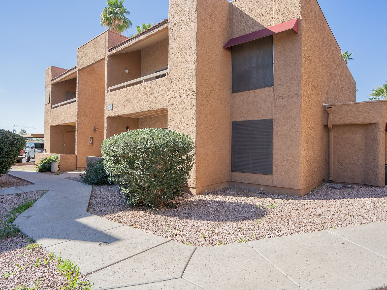 SOMA - 26 Reviews - 2502 East Camelback Rd, Phoenix, Arizona