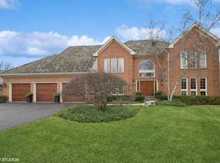 135 S Basswood Rd, Lake Forest, IL 60045