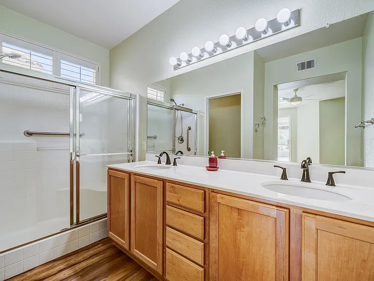 4971 Rio Bravo Dr — Photo 29