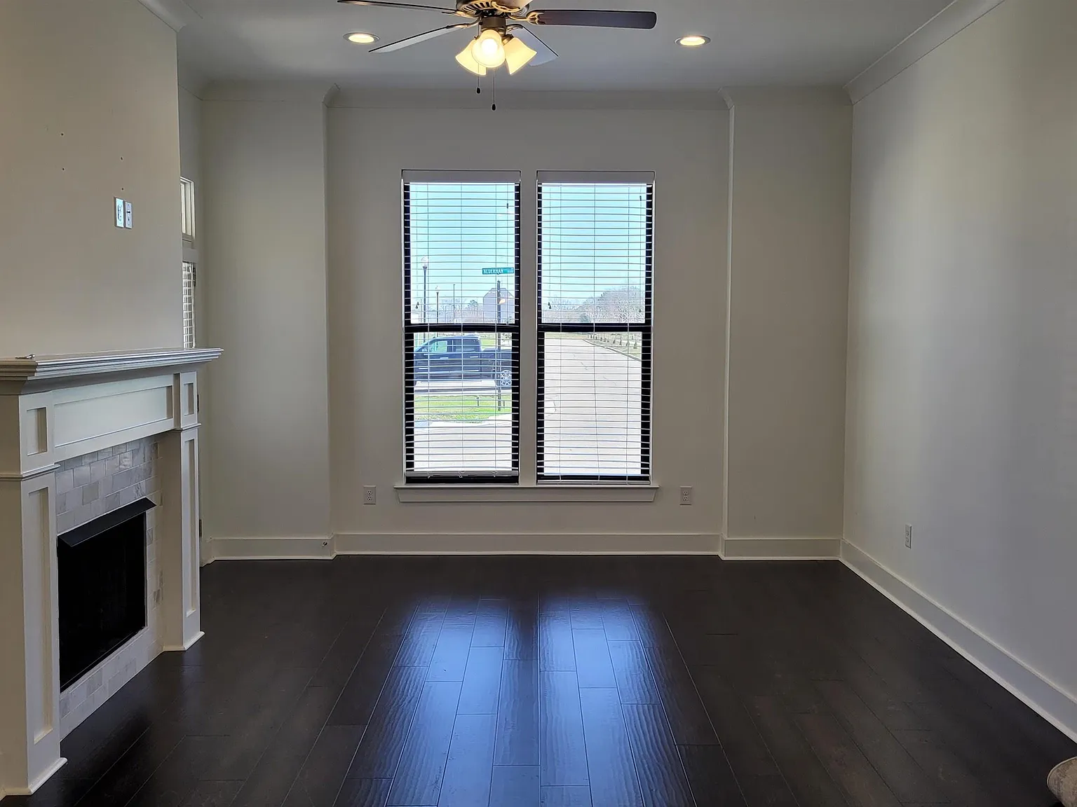 4 bed, 1762 sqft, $2,200 — Photo 3