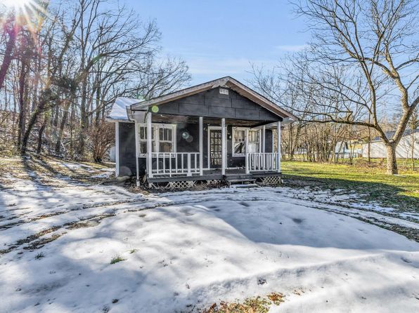137 Champion Rd, Rossville, GA 30741