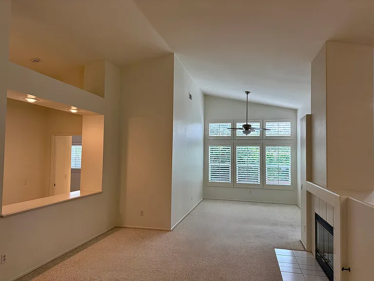 2471 Marigold Way — Photo 2