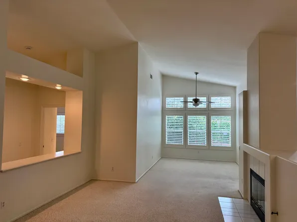 2471 Marigold Way, Corona, CA 92881