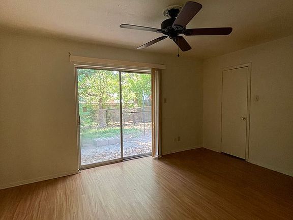 5th image of 516 Wigwam Ln Unit B