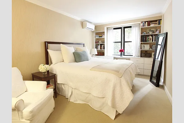 Sold by Stribling | media 11