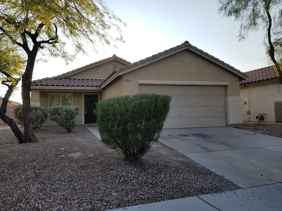 4841 Crystal Sword St