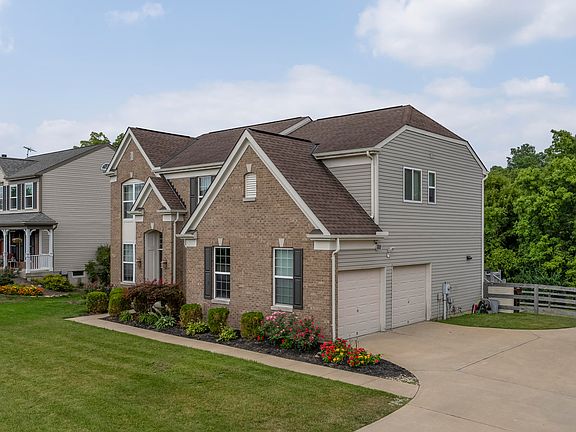 2nd image of 1386 Meadow Breeze Ln