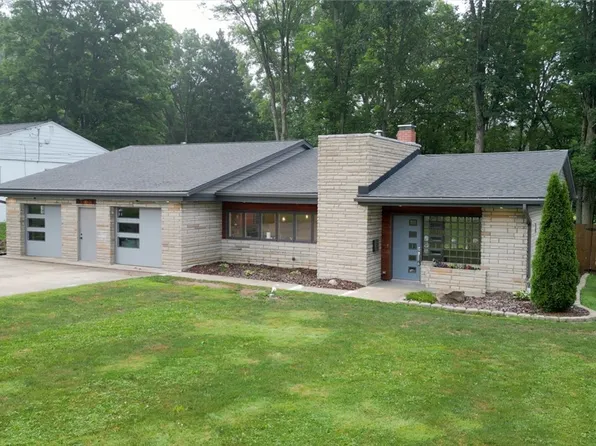 3009 Denver Dr, Poland, OH 44514