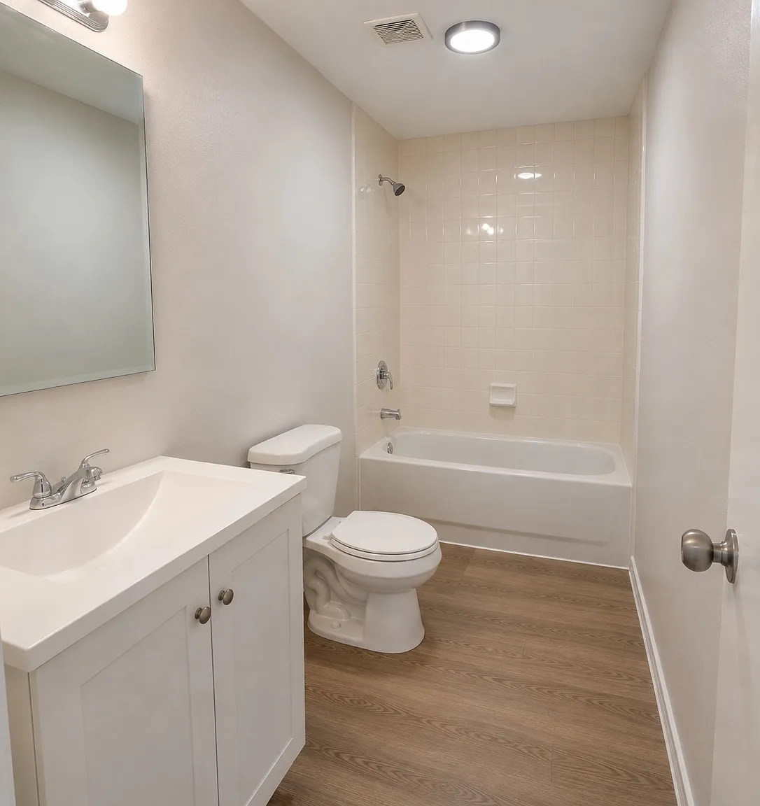 2 bed, 1000 sqft, $1,900 — Photo 3