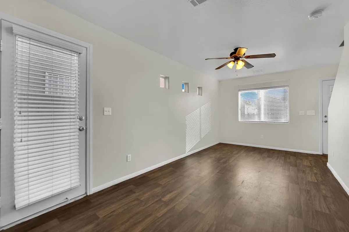 Building Photo - 5243 Los Pinos St