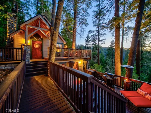 540 Rose Quartz Dr, Lake Arrowhead, CA 92352