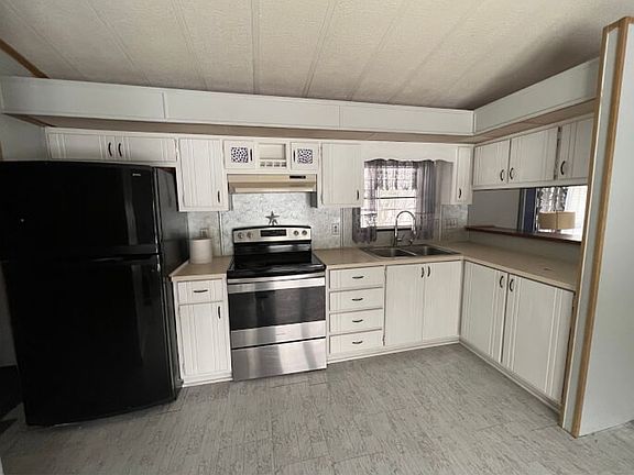 3rd image of 665 Saco St Lot 282