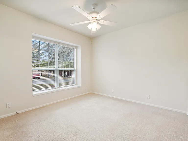 12418 Cascade Hls — Photo 15