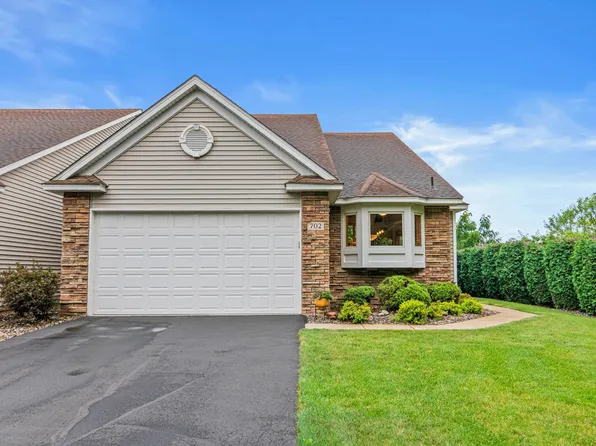 702 Crescent Curv, Saint Paul, MN 55127