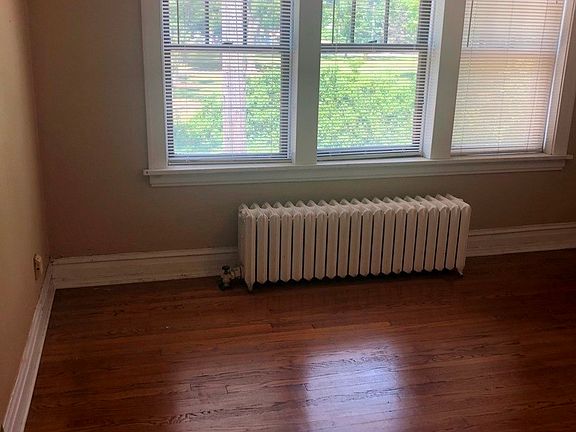 4th image of 529 S York St APT B