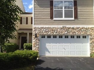 4042 Boulder Ct, Aurora, IL 60504