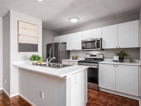 2nd image of 4680 Athalia Dr