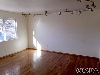 3rd image of 520 Horn Baker Ct