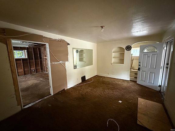 4th image of 2617 W Washington St