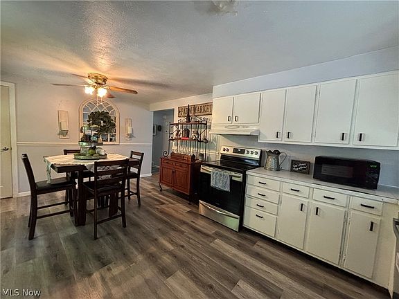 2nd image of 6601 Mapleton St SE
