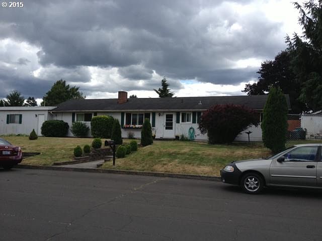 1st image of 10917 NE 67th St