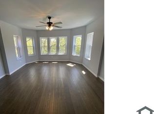 7430 S Kenwood Ave #3B, Chicago, IL 60619