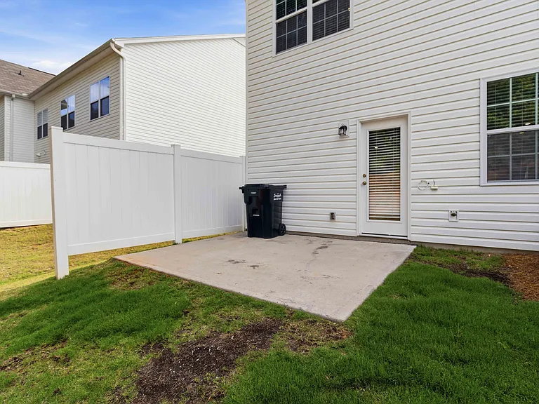 211 Stellate Pl — Photo 30