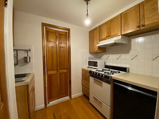 Rented by S&S Ocean Bay Properties | media 31