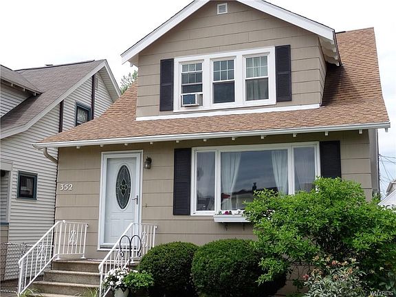 3rd image of 352 Norwalk Ave